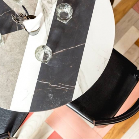 711C8B22-673F-452C-896270C9909E3992